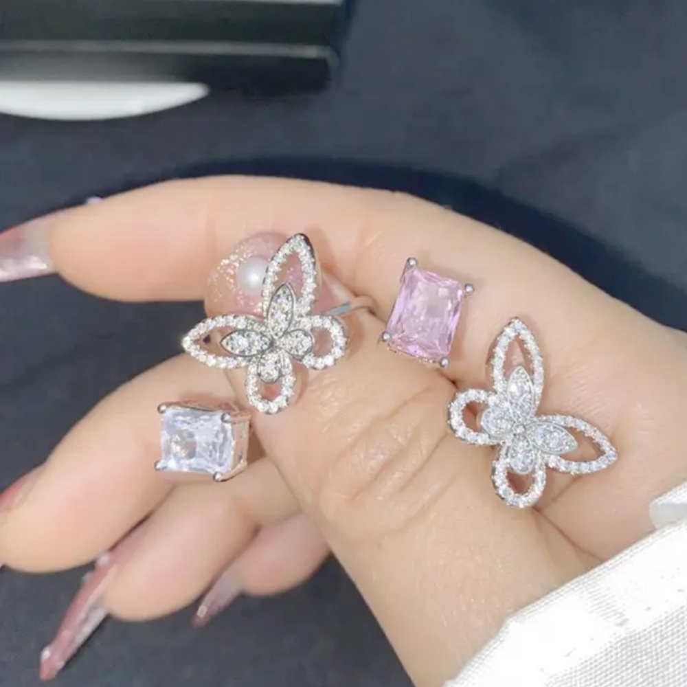 Ring - Picture 2 of 6